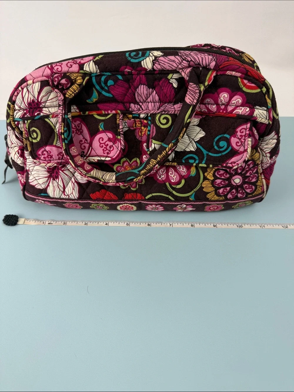 Vera Bradley Mod Floral pink quilted Bag *Retired pattern 2007*